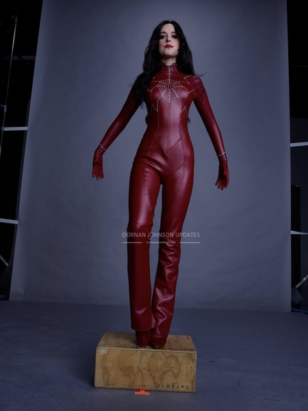 SET-OUTTAKES_0148.jpg