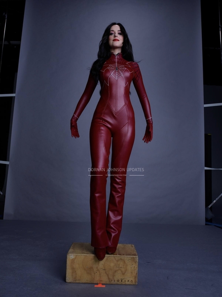 SET-OUTTAKES_0163.jpg